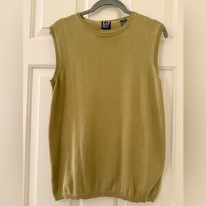 Vintage Gap Olive Sleeveless Knit Top